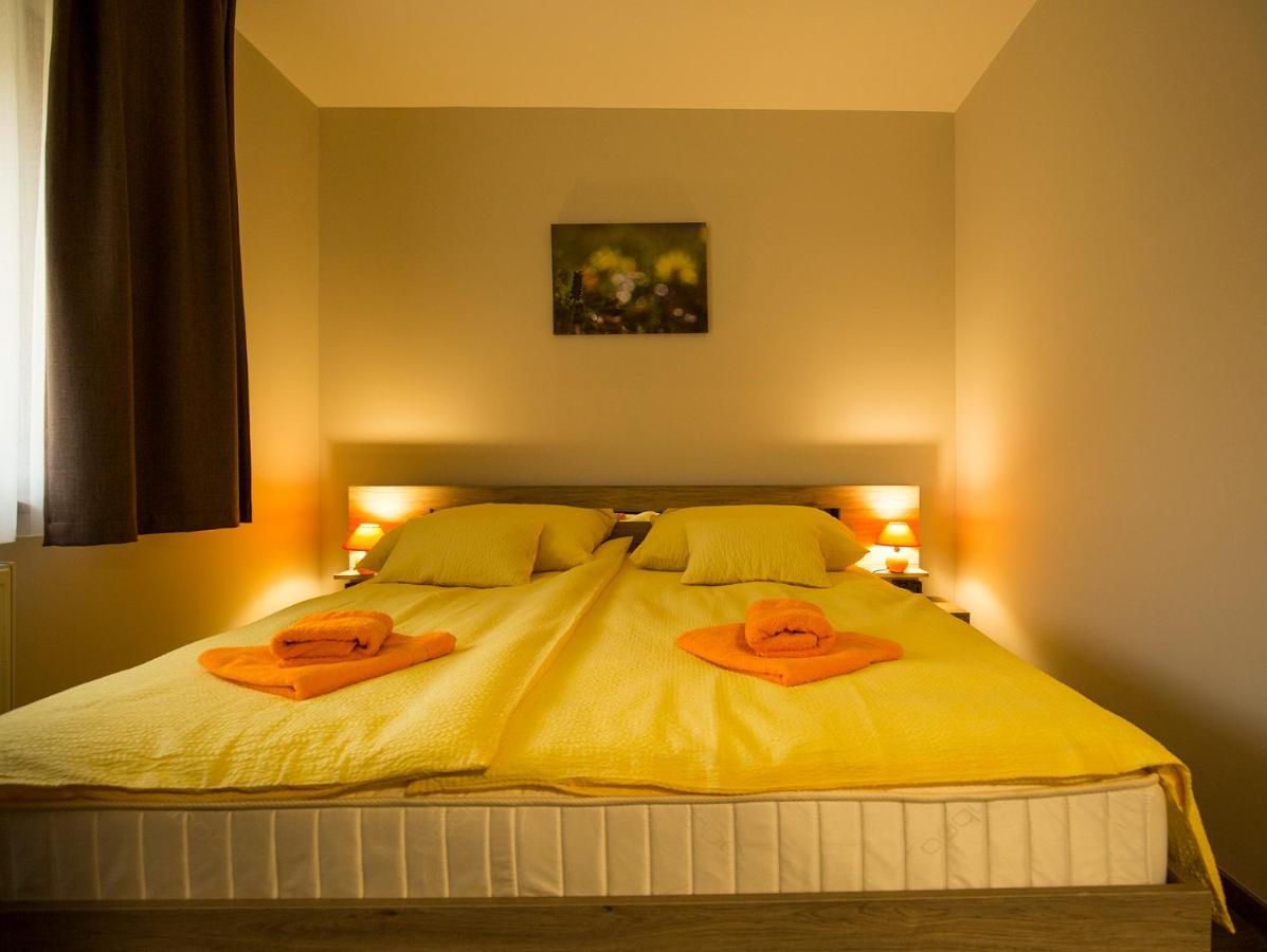 Bodzahaz Apartman Tarjan Luaran gambar